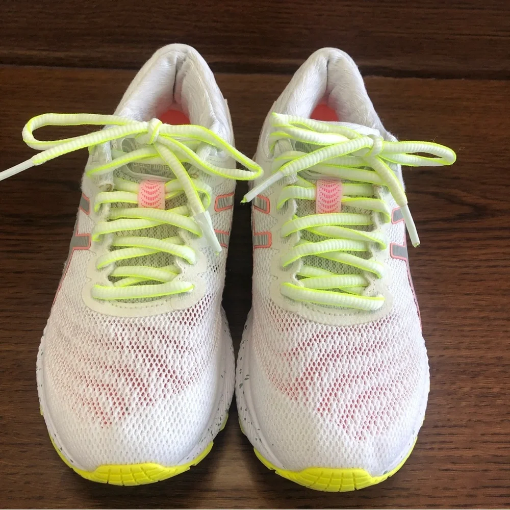 Asics Gel-Nimbus 22 Girl’s White/Pink Sneakers Size 5 - Picture 6 of 13